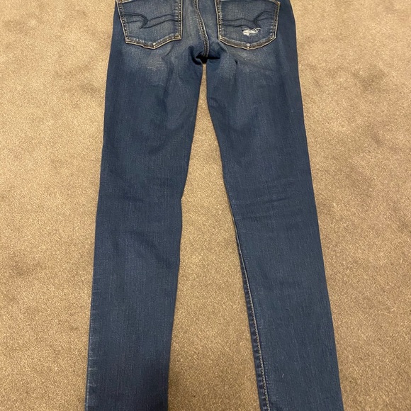American Eagle Ripped Jeans - Picture 2 of 2